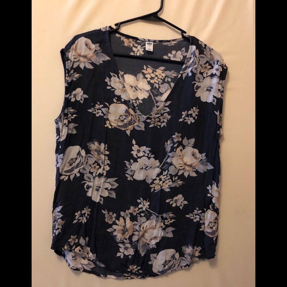 Sleeveless top